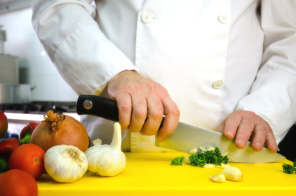 A bookkeeping beginner, has some questions concerning bookkeeping for a very small family restaurant.  Recording of aggregate purchases common to this industry are discussed.